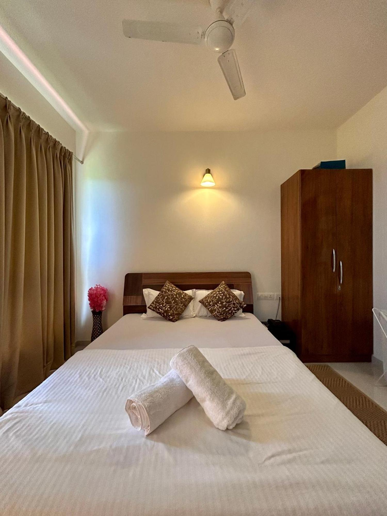 Tata Rio De Goa ,good 1 Bhk Apartment,10 Min From Airport, 604