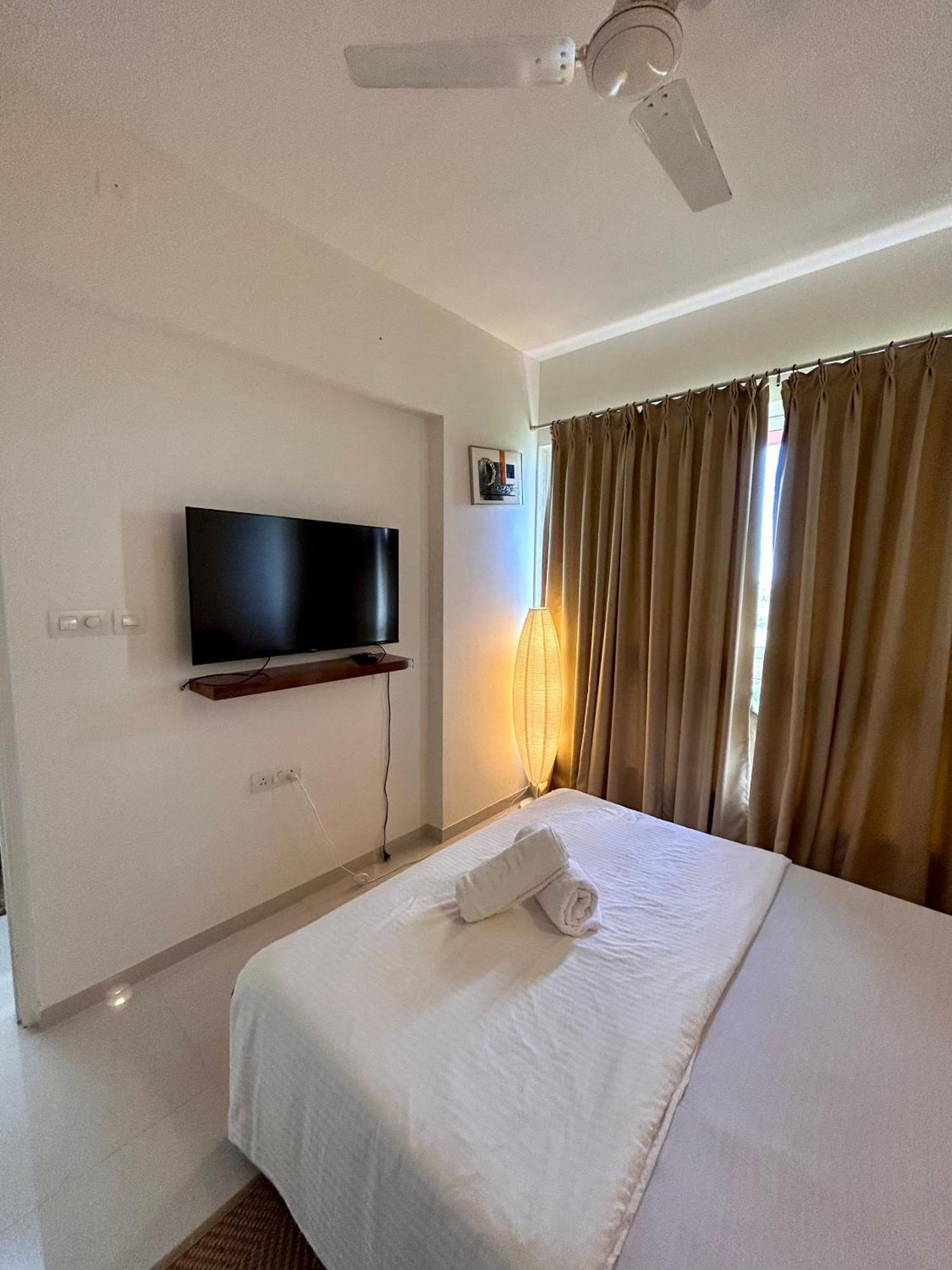 Tata Rio De Goa ,good 1 Bhk Apartment,10 Min From Airport, 604