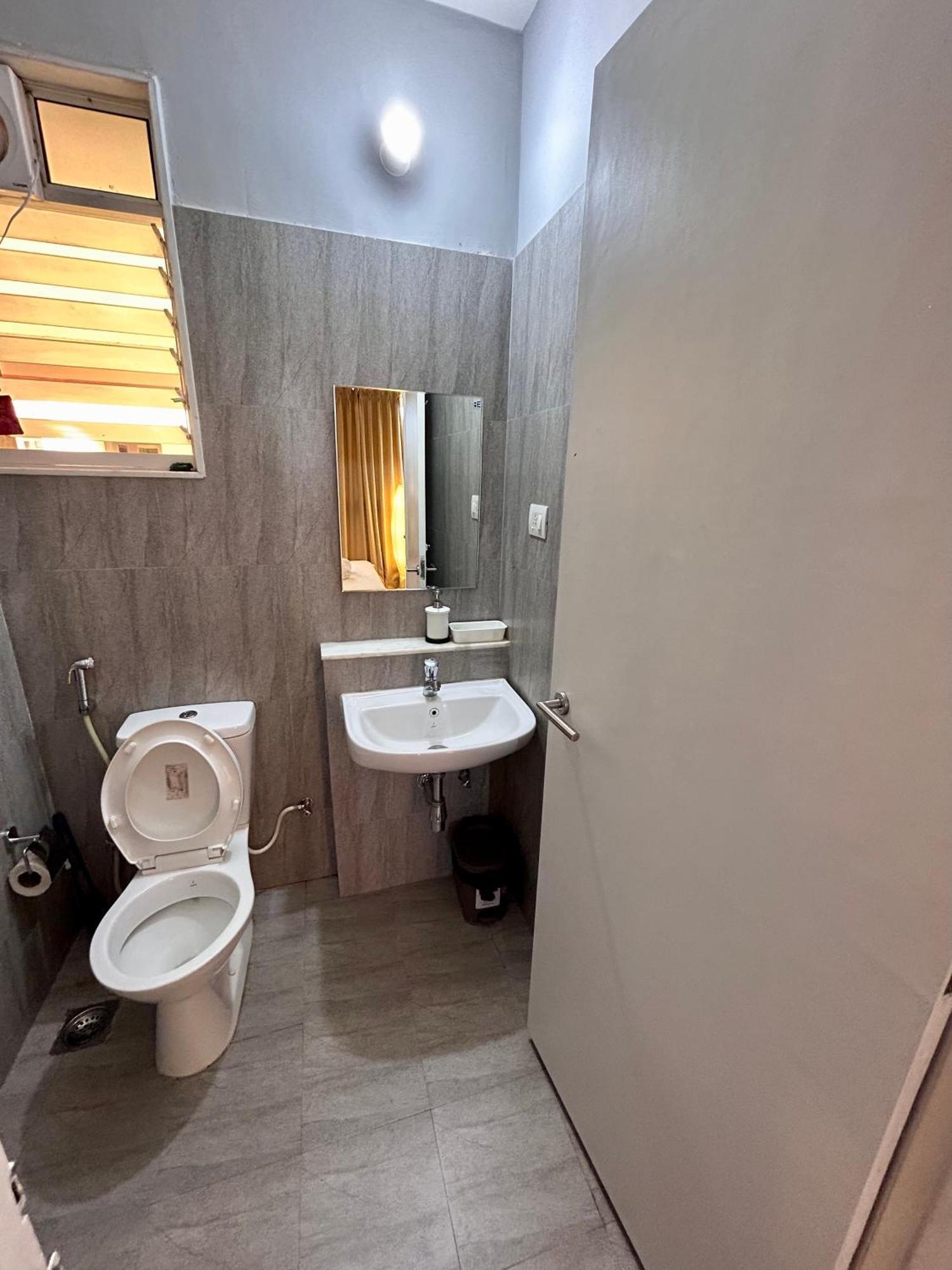 Apartment Tata Rio De Goa ,good 1 Bhk Apartment,10 Min From Airport, 604