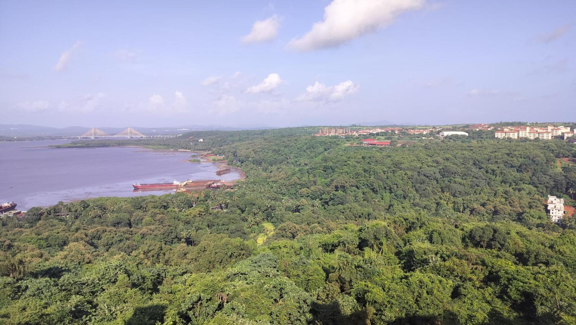 Tata Rio De Goa ,good 1 Bhk Apartment,10 Min From Airport, 604 Dabolim